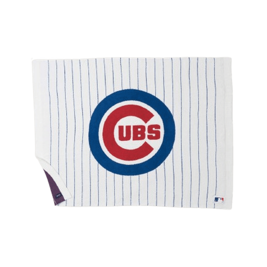 BAREFOOTDREAMS: CozyChic® Chicago Cubs™ Throw guys-and-co